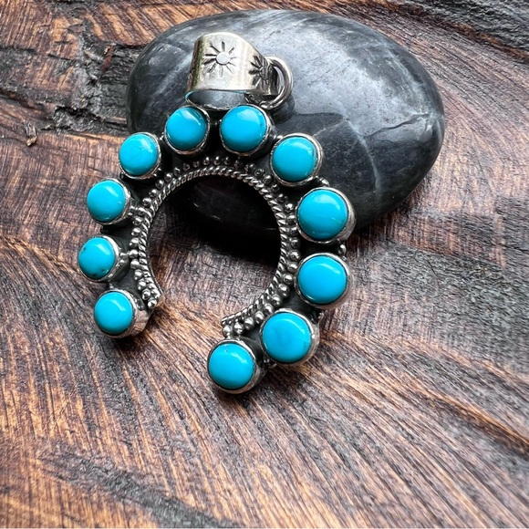925 Sterling Silver & Kingman Turquoise Naja Pendant • Southwestern • - Picture 3 of 13